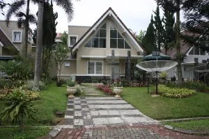 Image of Villa Kota Bunga Peony