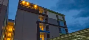 Image of Charoenchit House