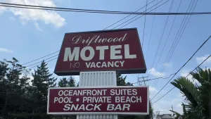Image of driftwood motel
