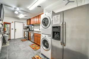 Image of 1 Mi to Dtwn: Remote Work-friendly Apt in Hampton!