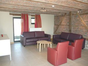 Image of Holiday Home in Petithan With Garden