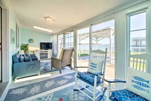 Image of Refreshing Colonial Beach Vacation Rental!