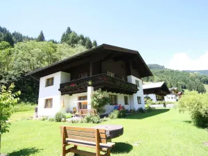 Image of Apartment in Dienten near Ski Lift