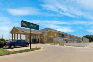 Image of Quality Inn Gonzales