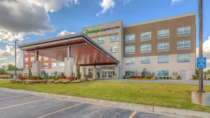 Image of Holiday Inn Express & Suites Tulsa Midtown by IHG