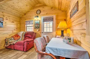 Image of Creek Views and Grill Idyllic Florence Cabin