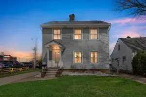 Image of Cozy Getaway With Hot Tub, Patio & Fenced Yard 3 Bedroom Home