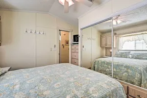 Image of Bright Home Pool Access and Screened-In Porch!