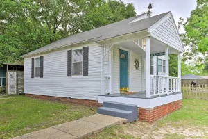 Image of Gulfport Home with Deck and Grill, Walk to Beach!