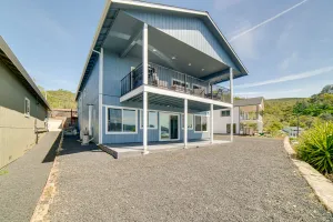 Image of Clearlake Vacation Rental with Nearby Lake Access!