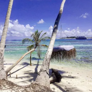 Image of La Due Thulusdhoo