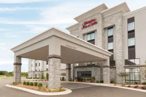 Image of Hampton Inn & Suites Kenosha