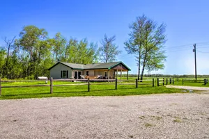 Image of Rural Harrys House with Fire Pit on 20 Acres
