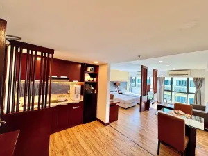 Image of NEW HOMESTAY !! HERITAGE SUITES Near IMAGO Mall City Central , FREE HIGHSPEED WIFI & NETFLIX , KOTA KINABALU