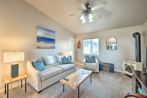 Image of Anacortes Condo about 1 Mi to Marina and Fidalgo Bay!