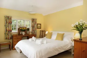 Image of Woodcutter's Cottage - Peaceful Country Retreat!
