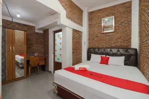Image of RedDoorz Syariah near Jalan Asahan Pematang Siantar