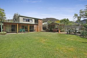 Image of Warrina - Overlooks Ovens River and five minute walk into town