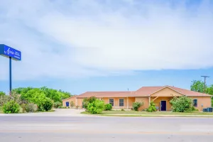 Image of Atria Extended Stays By OYO, Jourdanton, TX