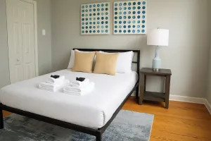 Image of 2BR Living - Halsted rep