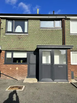 Image of vERY comfy town house