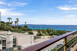 Image of Very Nice Renovated Apartment - Cannes La Bocca - 3br/6p