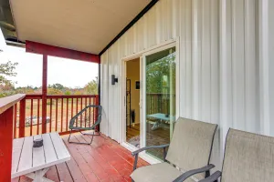Image of Hike & Explore: 60-acre Outdoor Retreat in Tyler!