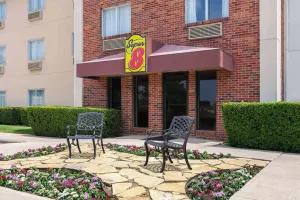 Image of Super 8 by Wyndham Grapevine/DFW Airport Northwest