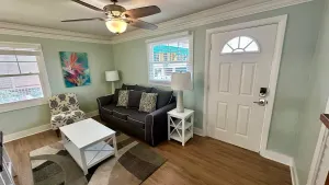 Image of Parrot Cottage in Fort Myers Beach