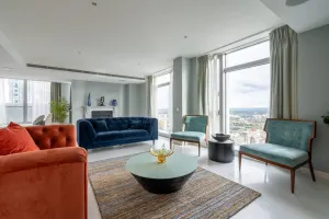 Image of Stunning Canary Wharf apartment City view