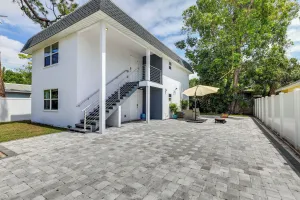 Image of Coastal Sarasota Condo Minutes to Beach!
