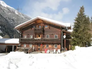 Image of Chalet in Matrei near Ski Lift & Bus