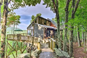 Image of 3 Mi to Beech Mtn Treetop Cabin with Deck and Views