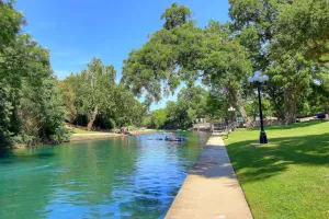 Image of RRC A108 Grandmas River Haus