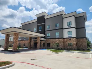 Image of Holiday Inn Express & Suites Dayton - Highway 90 by IHG