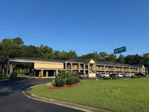 Image of Quality Inn Kenly I-95