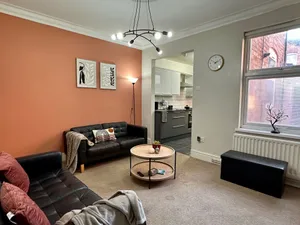 Image of Luxury 4-bed 3 Bathroom House in Leicester City