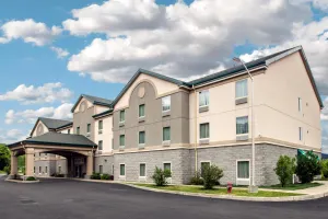 Image of Quality Inn & Suites Fishkill South near I-84