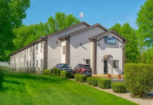 Image of Travelodge by Wyndham Muskegon
