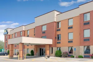 Image of Days Inn by Wyndham Downtown St. Louis