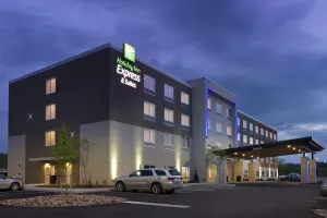 Image of Holiday Inn Express & Suites by IHG Altoona by IHG