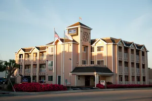 Image of Howard Johnson by Wyndham Salinas