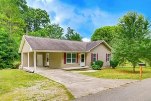 Image of Campton Cottage w/ Hot Tub, Near Hiking + Climbing