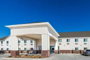 Image of Days Inn & Suites by Wyndham El Dorado