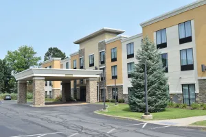 Image of Cicero Grand - Syracuse North