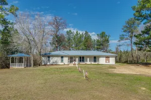 Image of 9 Mi to Water Park: Silver Creek Gem w/ Fireplace!