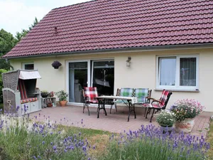 Image of Cozy Holiday Home in Hohenkirchen near Baltic Sea