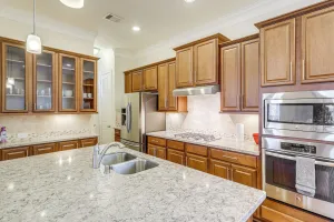 Image of 8 Mi to the Galleria: Home w/ Balcony + Yard