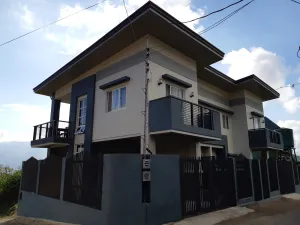 Image of Restful 3BR Hillside Duplex House