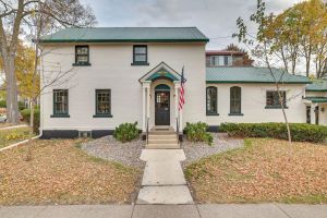 Image of Charming Home: 3 Blocks to Winona State University